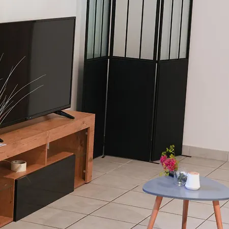 Lejlighed Cosy Cocon - Parking Et Wifi Gratuit - Proche Luxembourg - Ideal Professionnel Ou Couple - Speciale