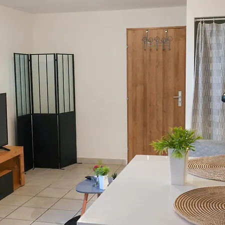 Cosy Cocon - Parking Et Wifi Gratuit - Proche Luxembourg - Ideal Professionnel Ou Couple - Speciale