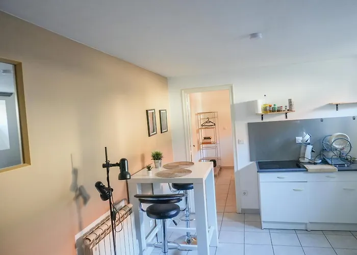 Cosy Cocon - Parking Et Wifi Gratuit - Proche Luxembourg - Ideal Professionnel Ou Couple - Speciale